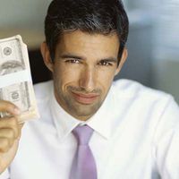 Studie zeigt: Mit Geld findet Mann sich attraktiv!